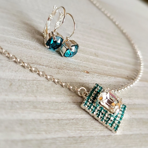 Crystal Pendant Necklace in Shiny Silver - Picture 4 of 10